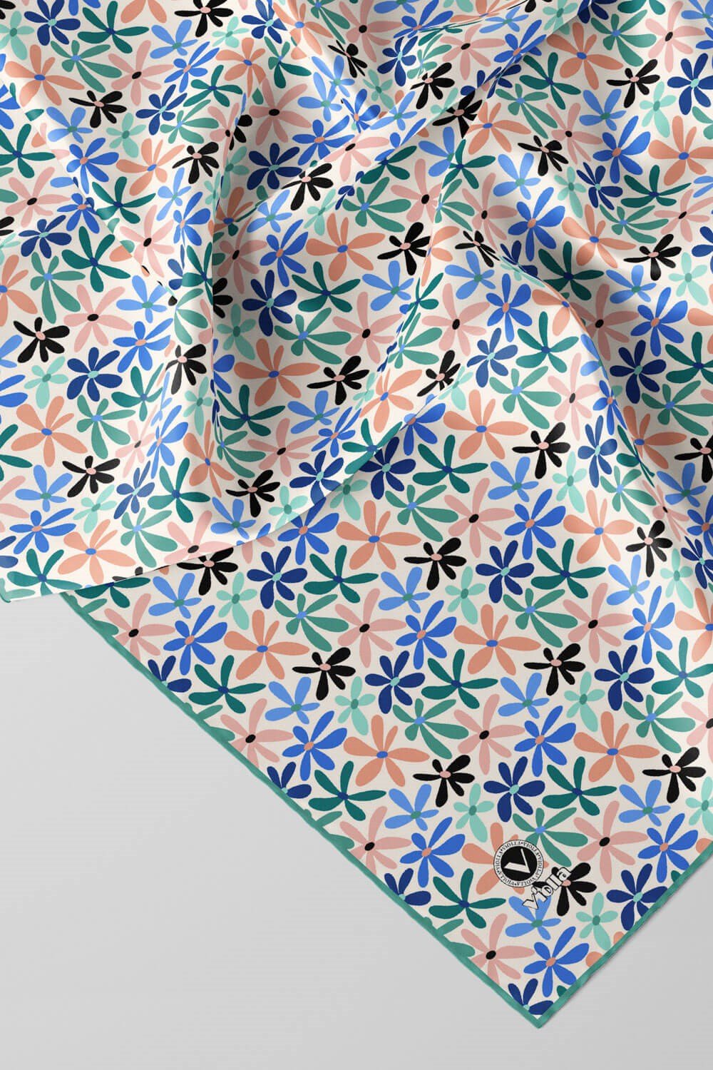 Kristal Çiçek Desenli Buz Mavisi Renkli 90x90 Eşarp (İpek İçermez) Dikim Şekli : El Dikişi