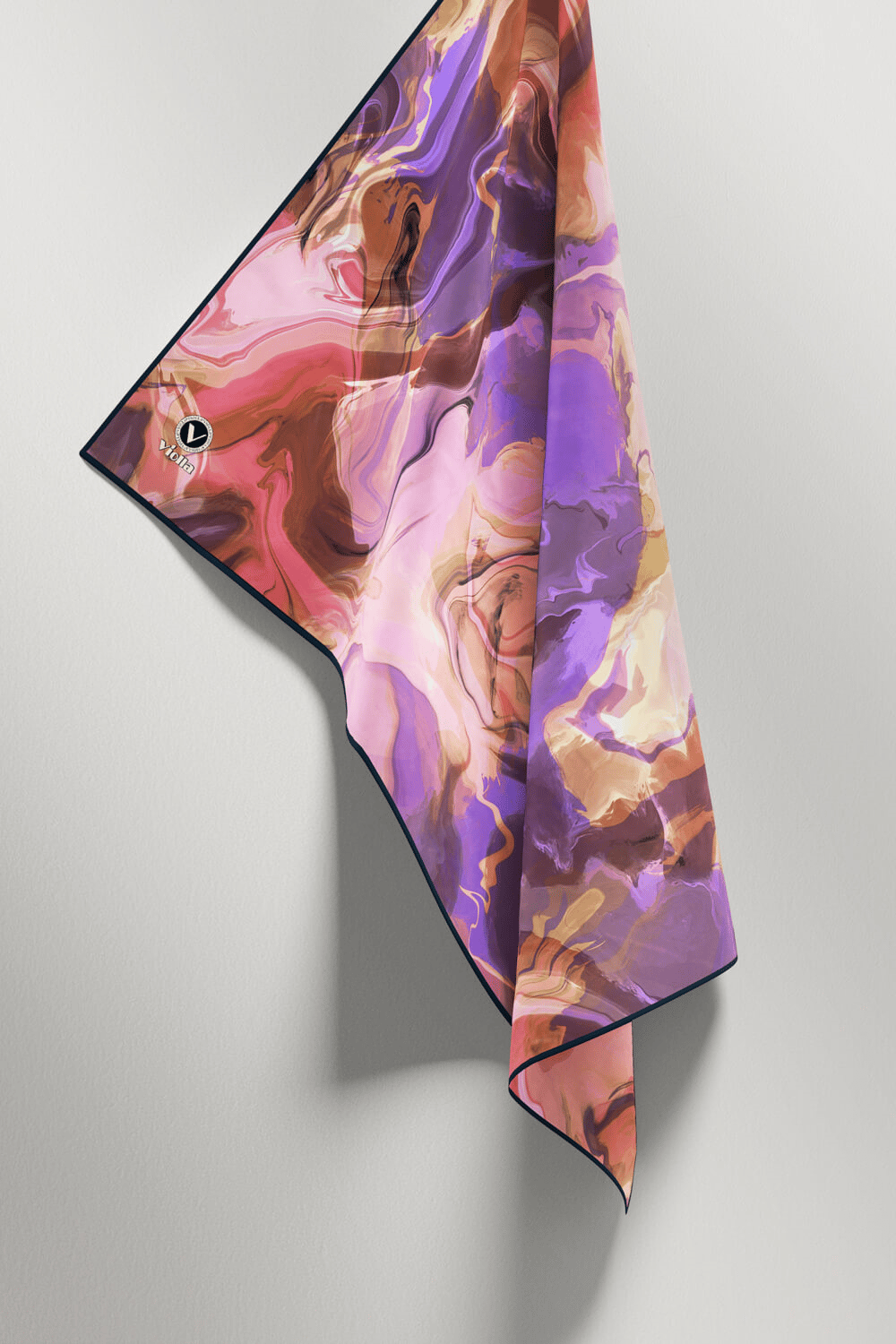 Twill Batik Desenli Mor Renkli 90x90 Eşarp (İpek İçermez) Kenar Dikiş Şekli El Dikişli
