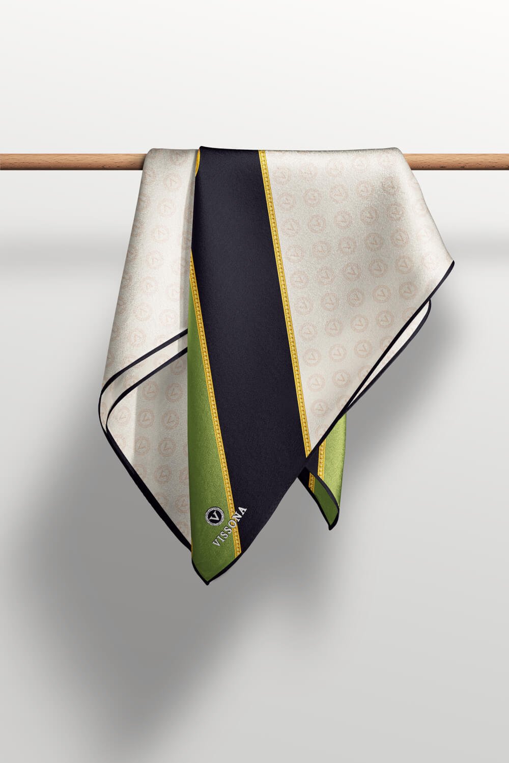 %100 Twill İpek Monogram Ve Barok Desenli Siyah - Haki Renkli 90x90 Eşarp Dikim Şekli : El Dikişi