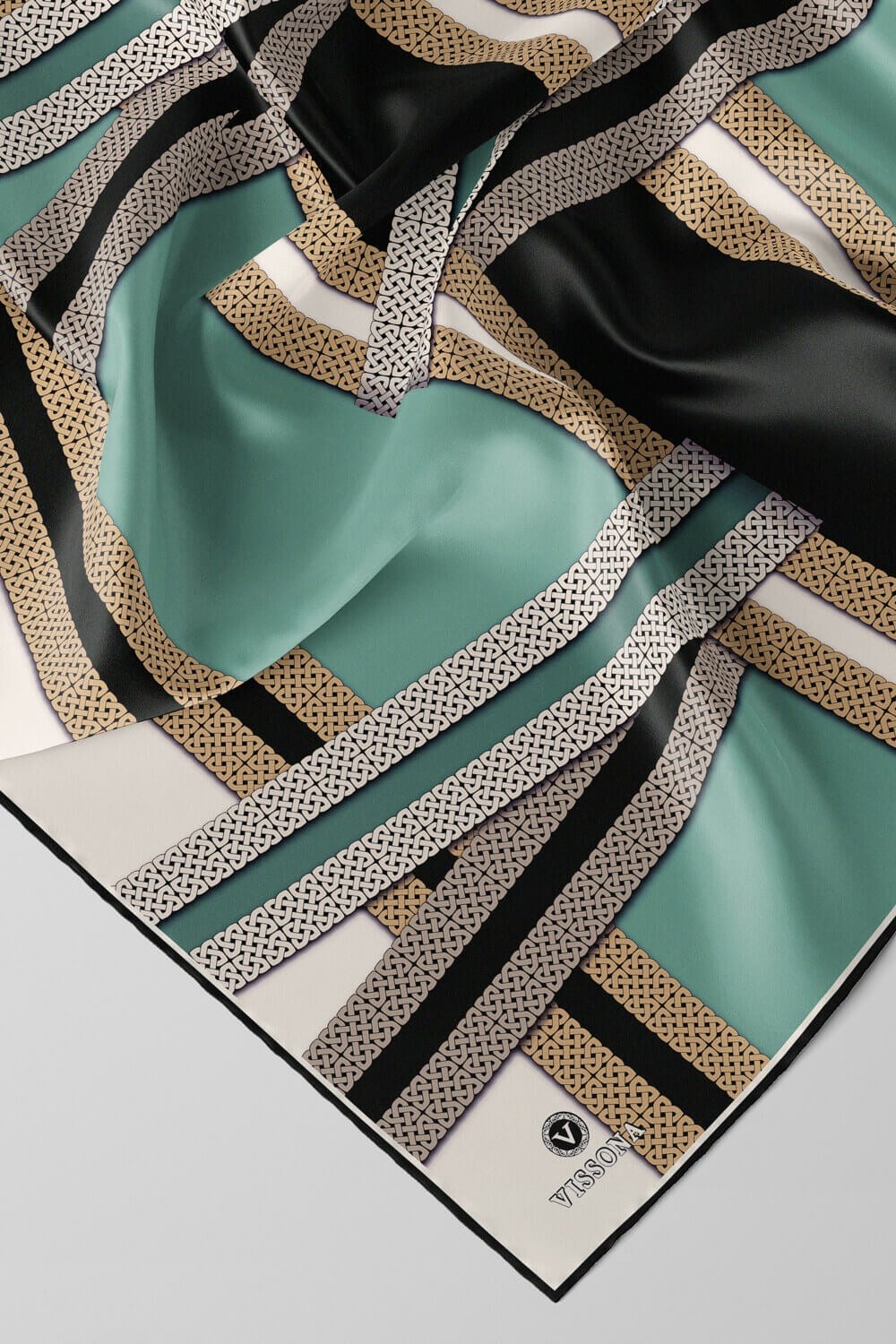 % 57 İPEK % 43 VİSKON Twill İpek Geometrik Desenli Siyah - Mint Yeşili Renkli 90x90 Eşarp Dikim Şekli : El Dikişi