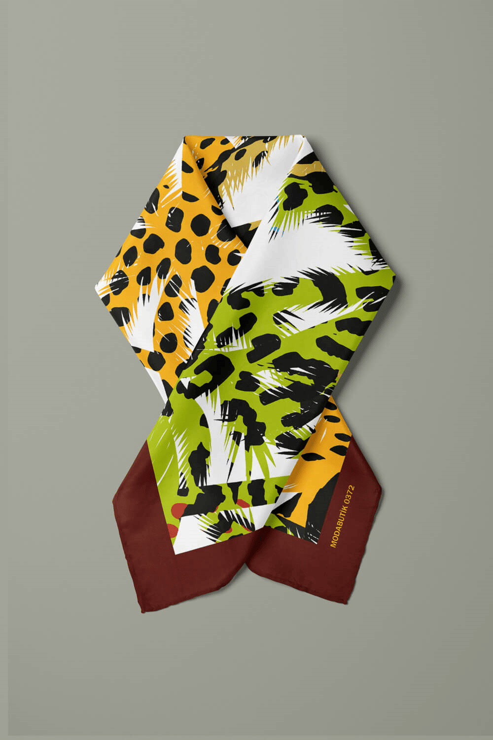 C114 Kadın Egzotik Desenli Bandana 50x50 Yeşil Sarı DG0372-22