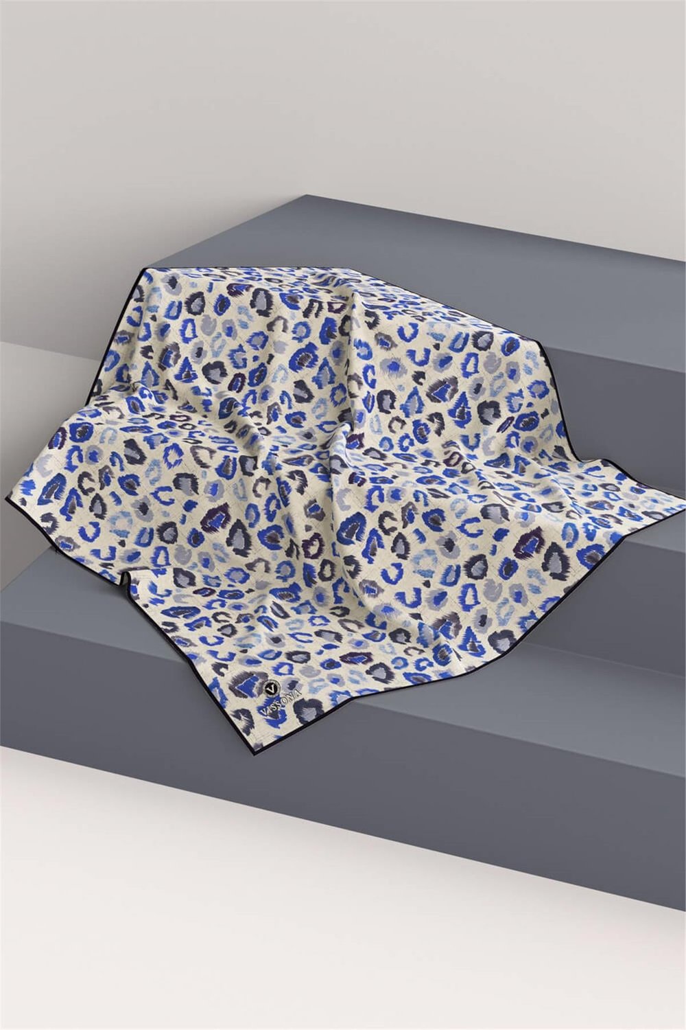 %100 Twill İpek Renkli Leopari Desenli Saks - Gri Renkli 90x90 Eşarp Kenar Dikiş Şekli El Dikişli