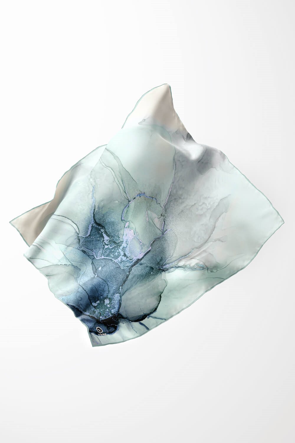 Twill Batik Desenli Mint Yeşili Renkli 90x90 Eşarp (İpek İçermez) Kenar Dikiş Şekli El Dikişli