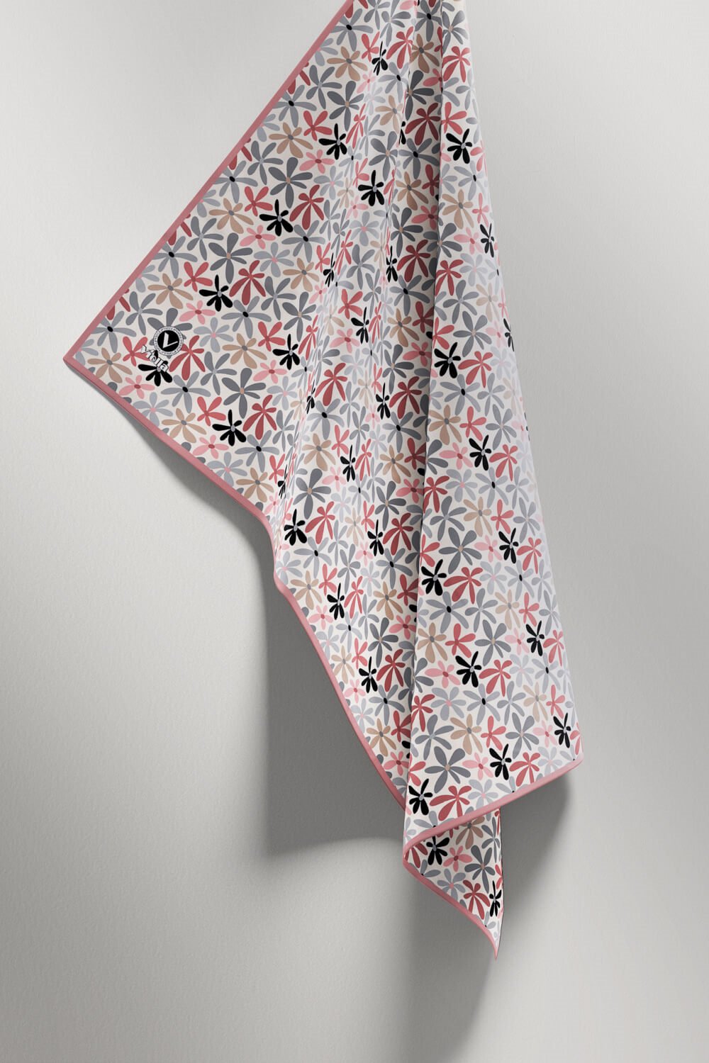 Twill Renkli Çiçek Desenli Pudra Renkli 90x90 Eşarp (İpek İçermez) Kenar Dikiş Şekli El Dikişli