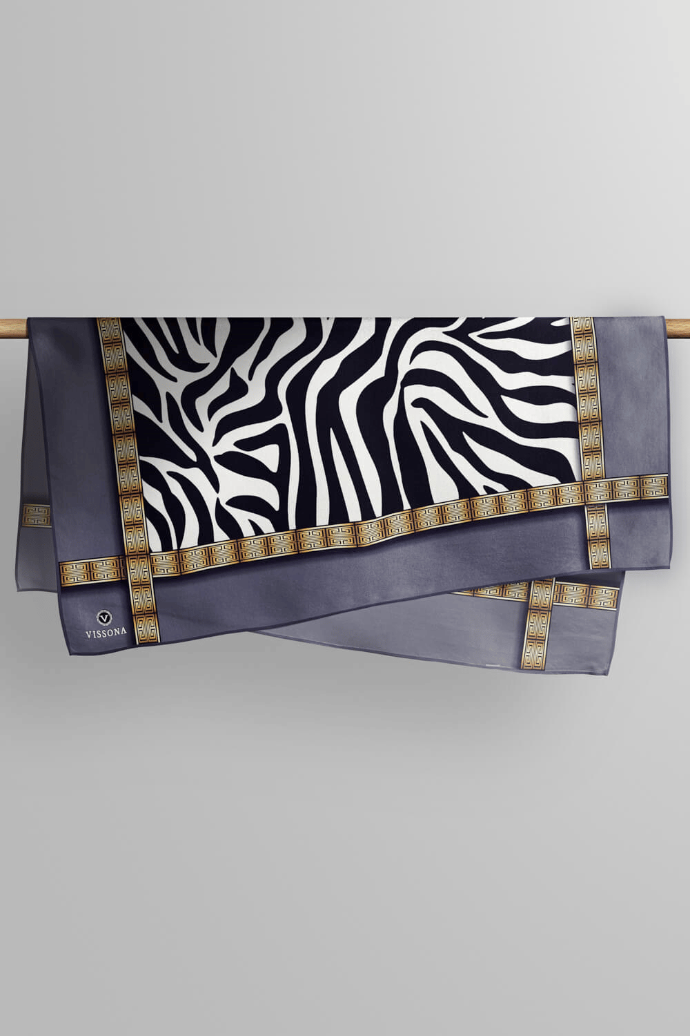 % 57 İPEK % 43 VİSKON Twill İpek Zebra Desenli Gri - Gold Renkli 90x90 Eşarp Dikim Şekli : El Dikişi