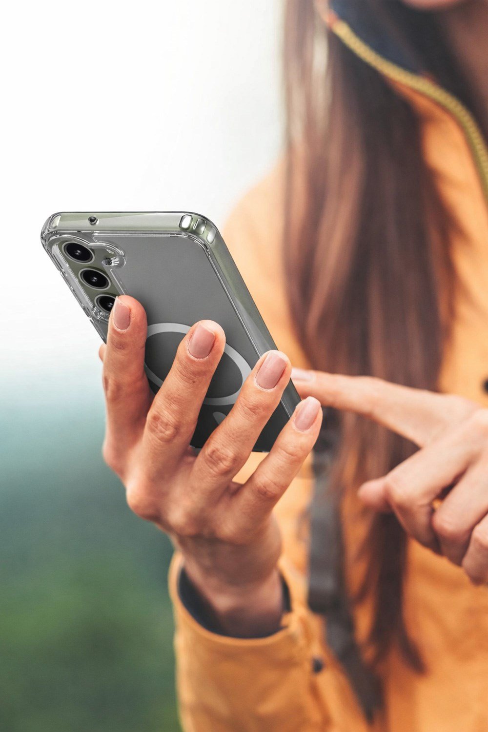 Samsung Galaxy S24 Plus Uyumlu Kamera Korumalı Magsafe Wireless Şarj Özellikli Lüks Şeffaf Silikon Telefon Kılıfı