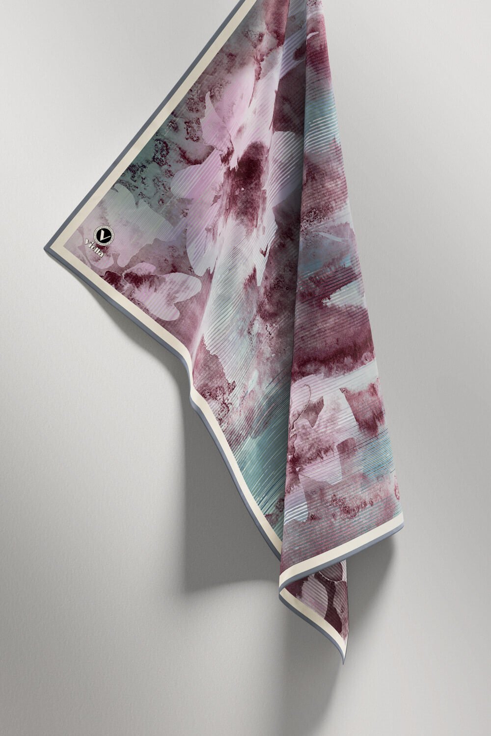 Twill Batik Desenli Buz Mavisi Renkli 90x90 Eşarp (İpek İçermez) Dikim Şekli : El Dikişi