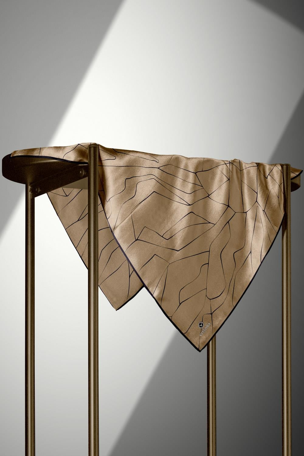 %100 Twill İpek Çizgi Desenli Bej - Siyah Renkli 90x90 Eşarp Dikim Şekli : El Dikişi