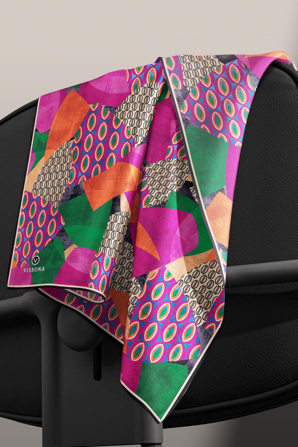 %100 Twill İpek Geometrik Desenli Fuşya - Zümrüt Yeşili Renkli 90x90 Eşarp Eşarp Kenar Dikiş Şekli El Dikişli
