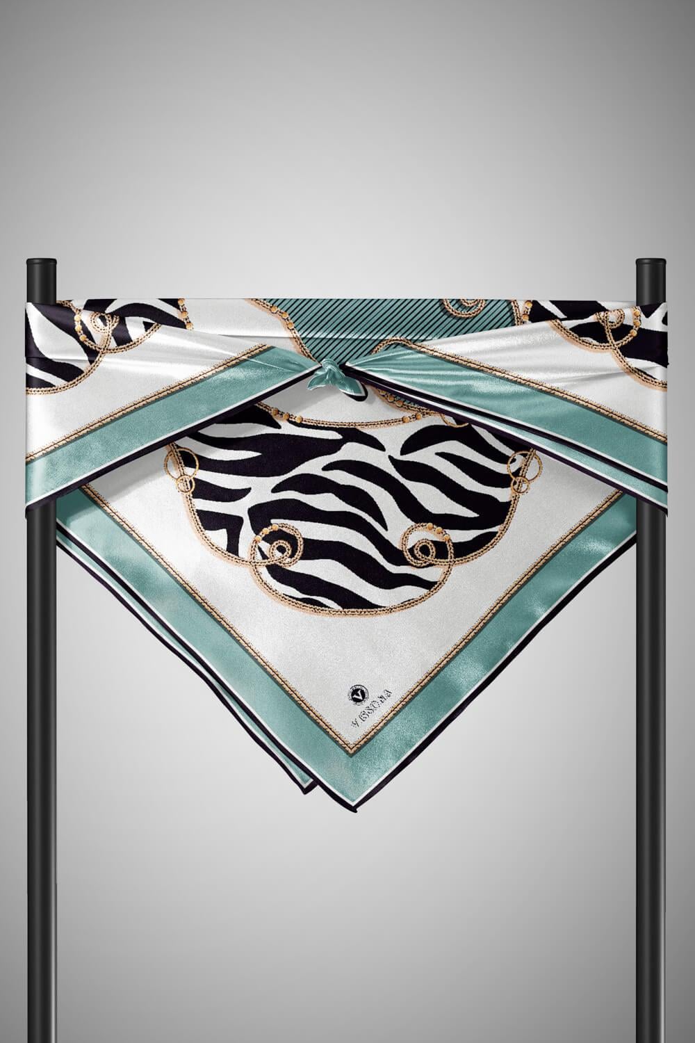 %100 Twill İpek Zincirli Ve Zebra Desenli Su Yeşili - Krem Renkli 90x90 Eşarp Dikim Şekli : El Dikişi