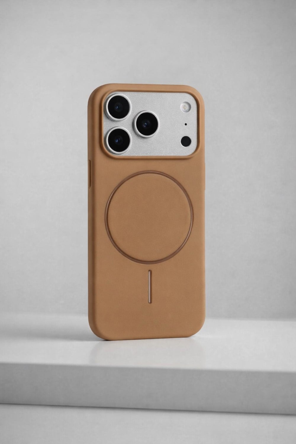 iPhone 17 Pro Uyumlu İçi Kadife Magsafe Wireless Şarj Özellikli Camel Renkli Telefon Kılıfı