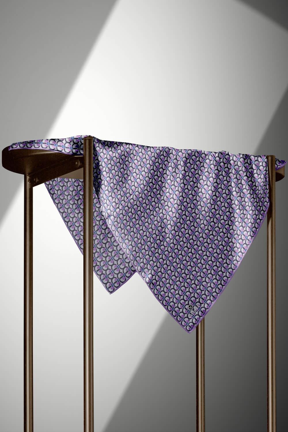 %100 Twill İpek Geometrik Desenli Lila Renkli 90x90 Eşarp Dikim Şekli : El Dikişi