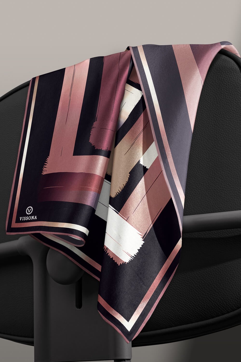 %100 Twill İpek Geometrik Fırça İzi Desenli Siyah - Gül Kurusu Renkli 90x90 Eşarp Dikim Şekli : El Dikişi