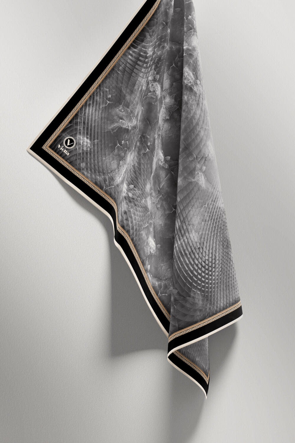 Twill Batik Desenli Siyah Renkli 90x90 Eşarp (İpek İçermez) Kenar Dikiş Şekli El Dikişli