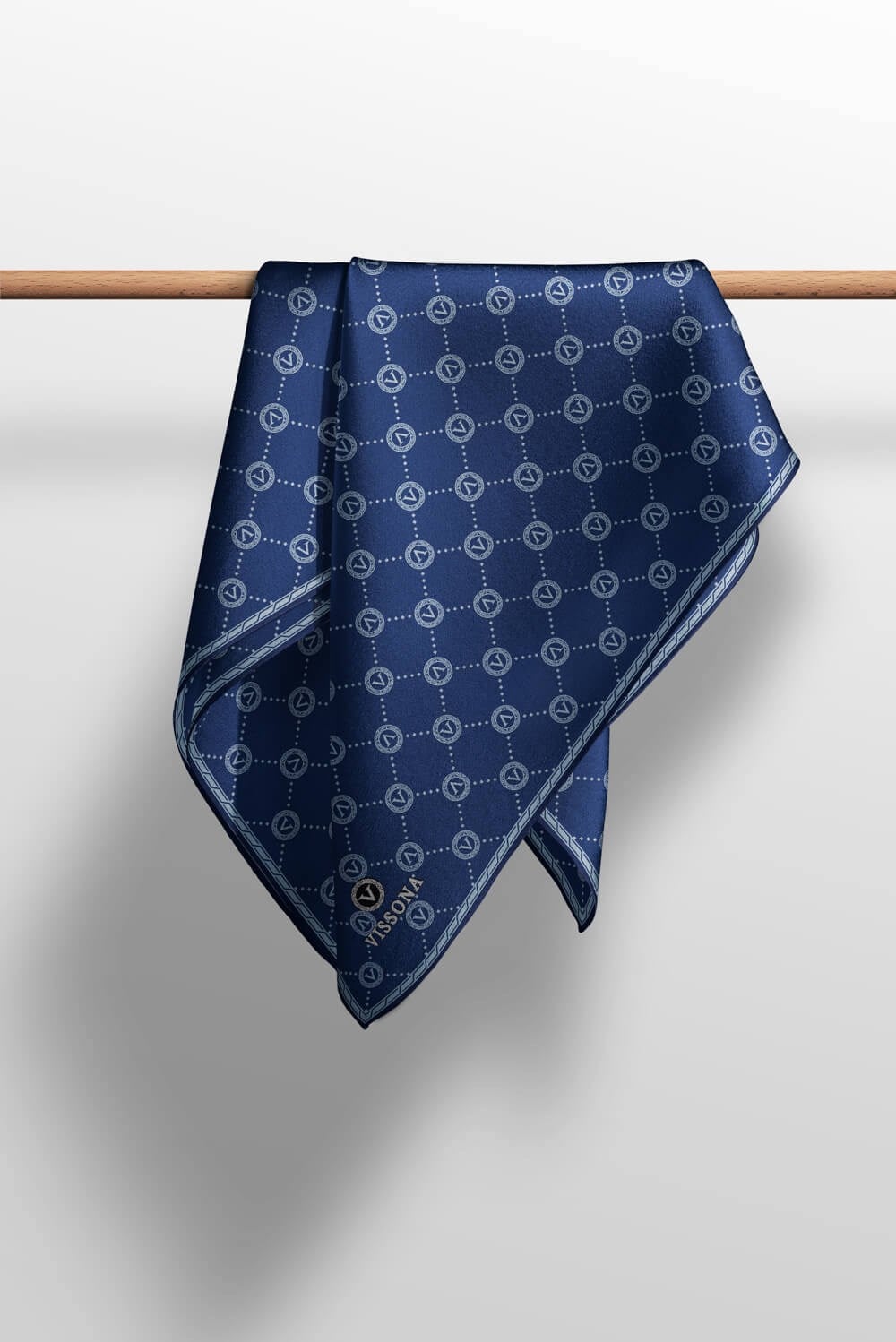 %100 Twill İpek Monogram Desenli İndigo Renkli 90x90 Eşarp Dikim Şekli : El Dikişi
