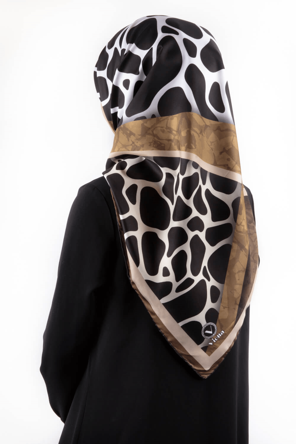 Twill Taş Desenli Bej Renkli 90x90 Eşarp (İpek İçermez)Kenar Dikiş Şekli El Dikişli