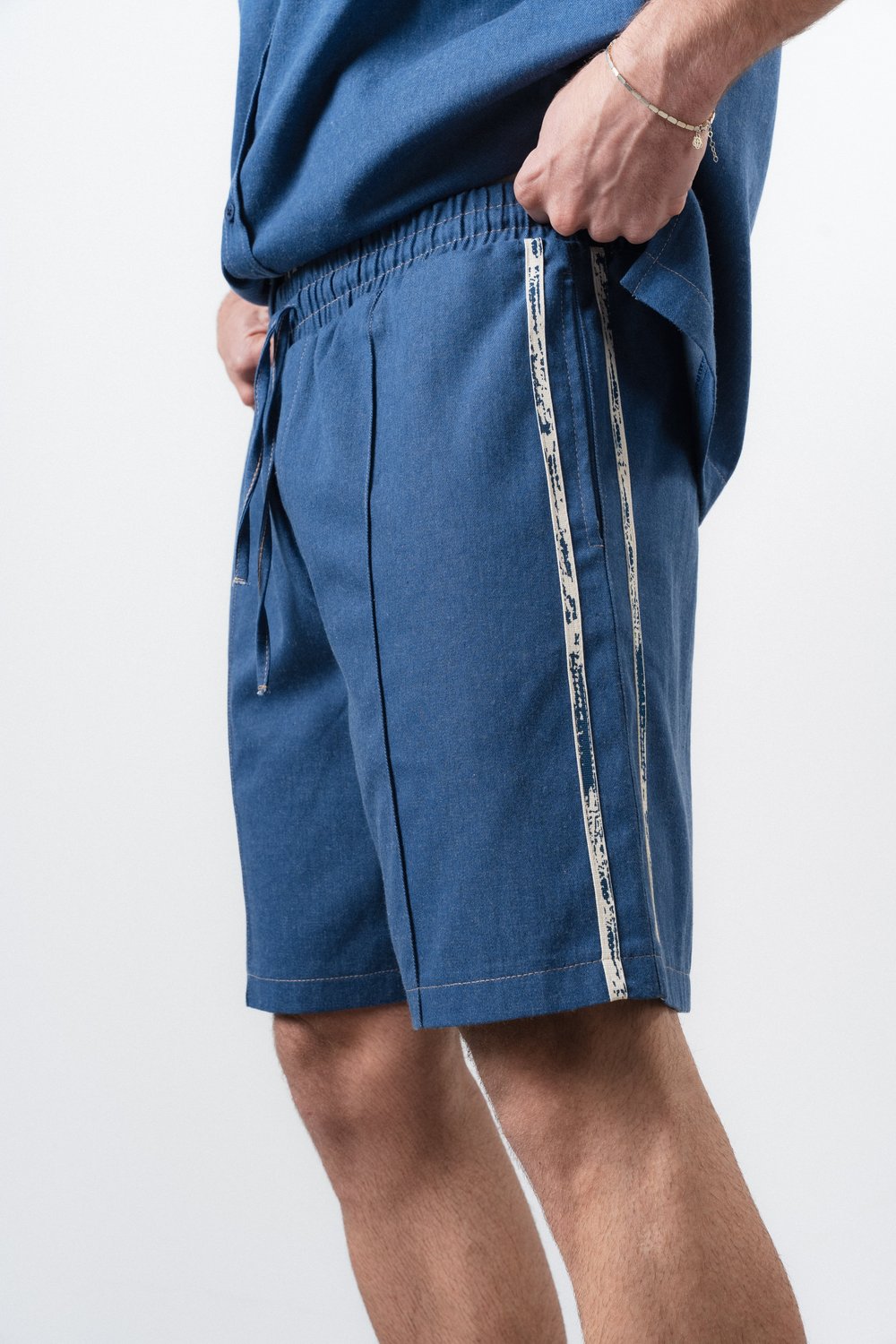 Erkek Şerit Detaylı Denim Şort Lacivert