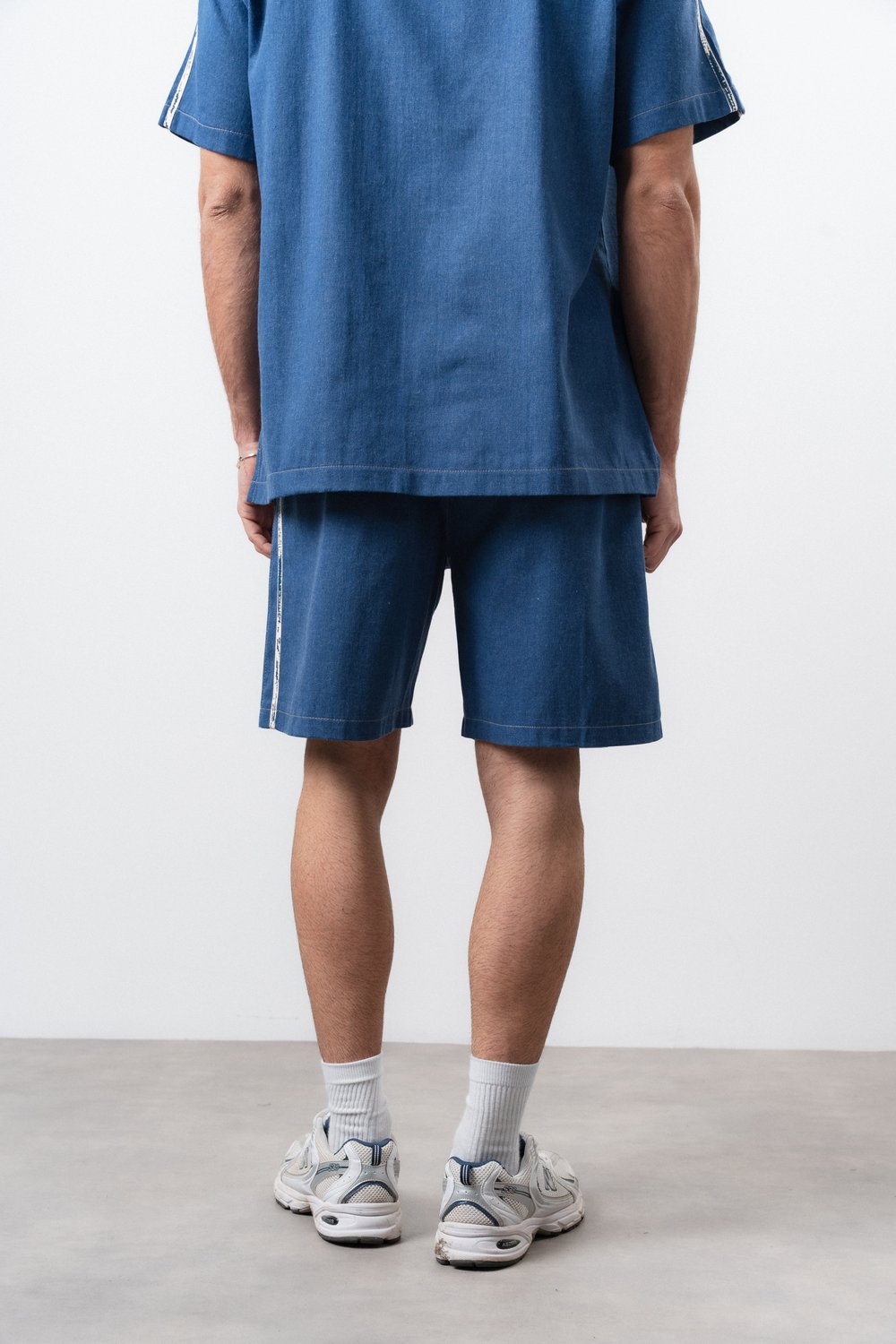 Erkek Şerit Detaylı Denim Şort Lacivert
