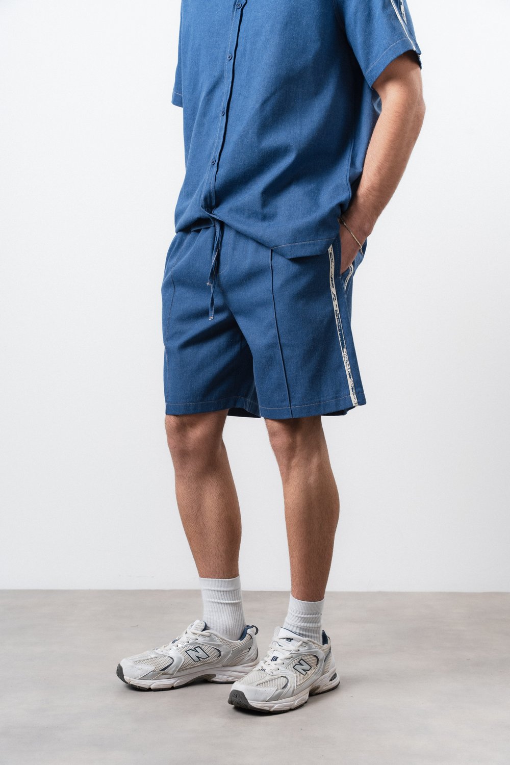 Erkek Şerit Detaylı Denim Şort Lacivert