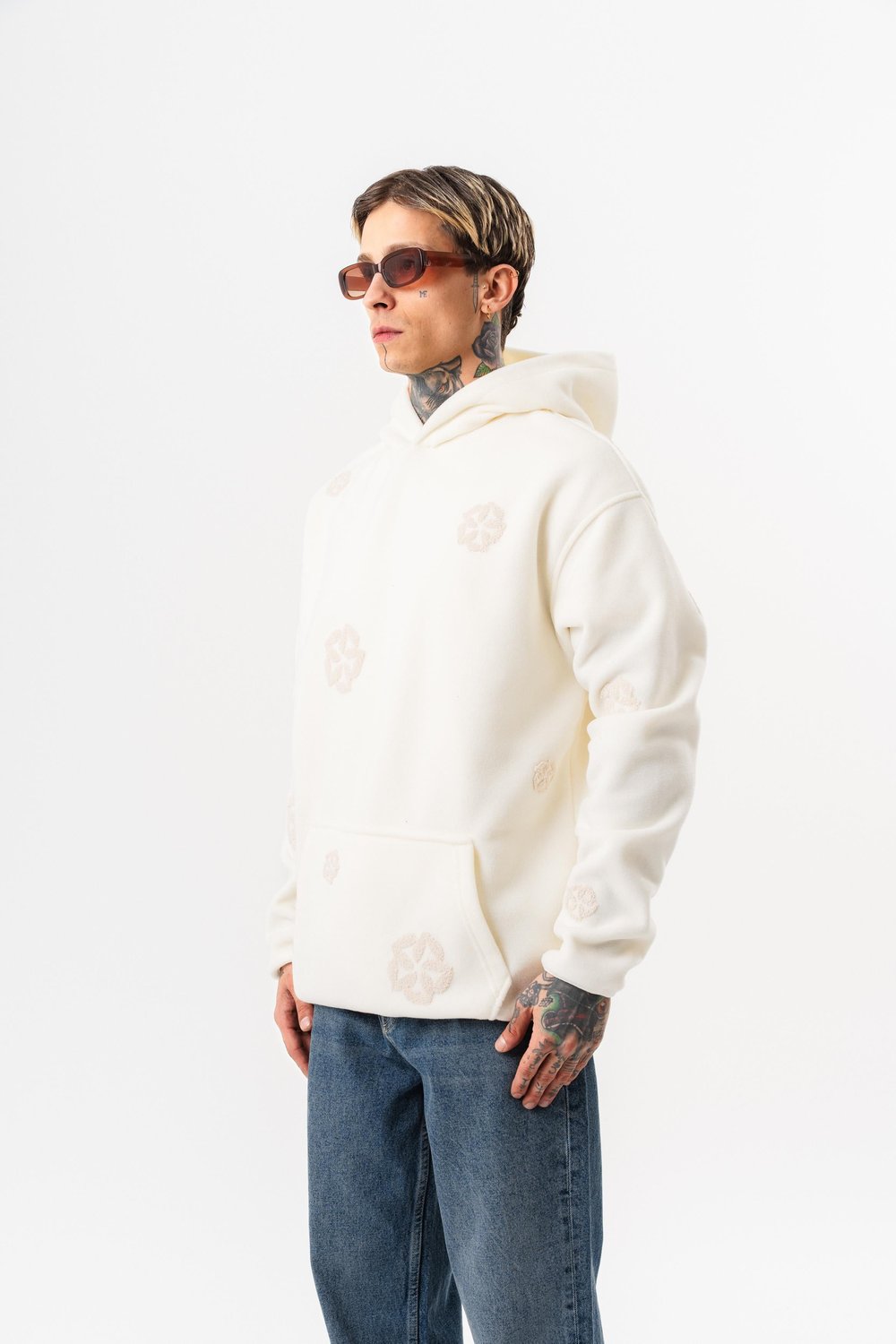 Erkek Süzene Nakış Detaylı Kapüşonlu Oversize Polar Hoodie Ekru