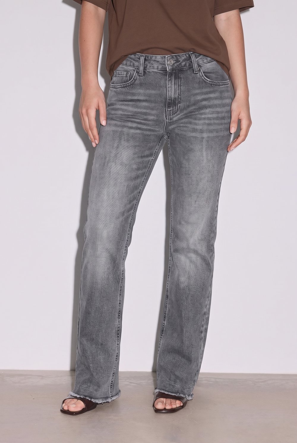 Kadın D96 Straight Crop Jean Gri