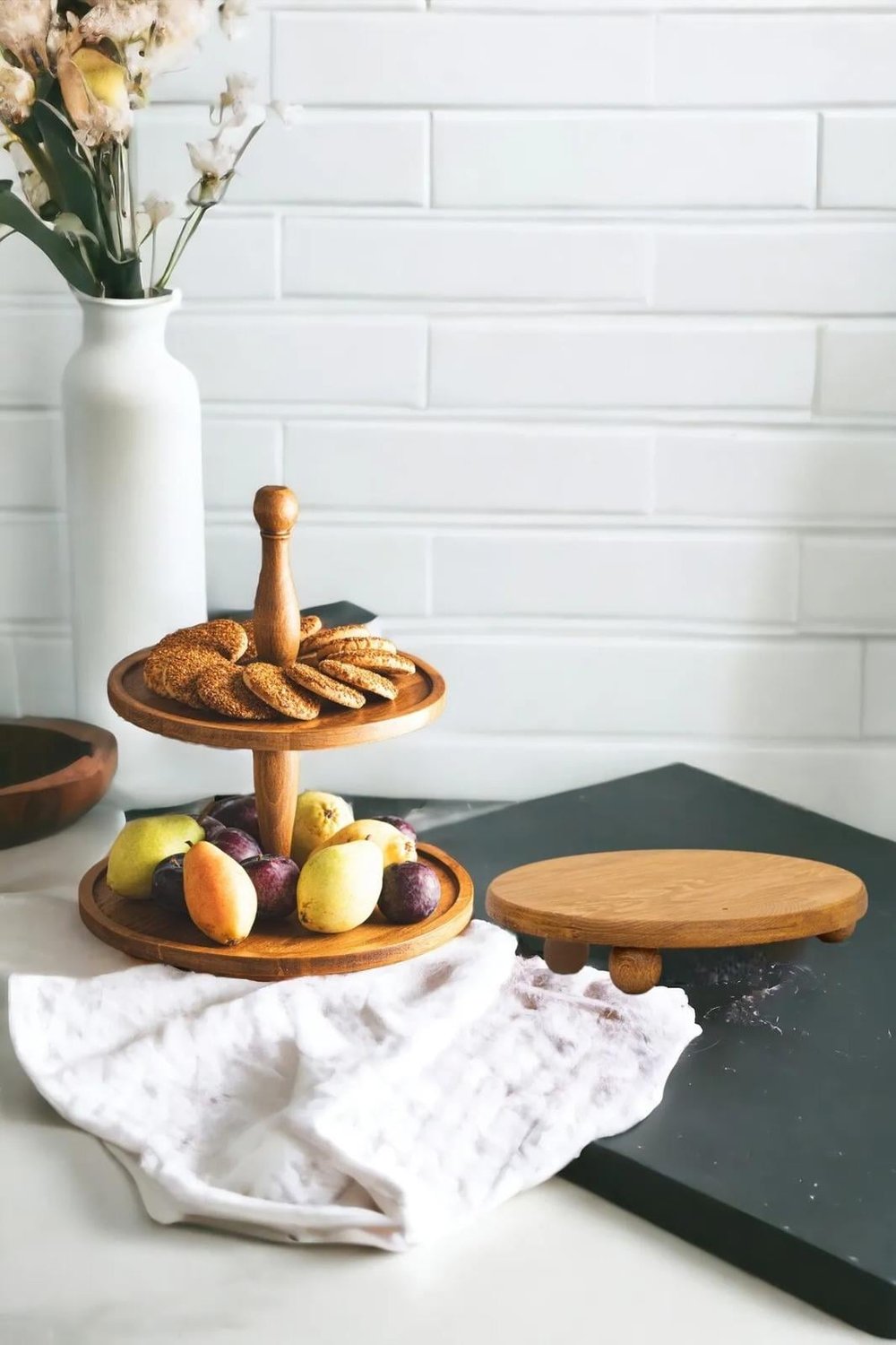 2 Li 2 Katlı Kek Stantı ve  Risus Top Ayaklı 29 Cm Ahşap Yuvarlak Pasta Sunum Servis Tabağı