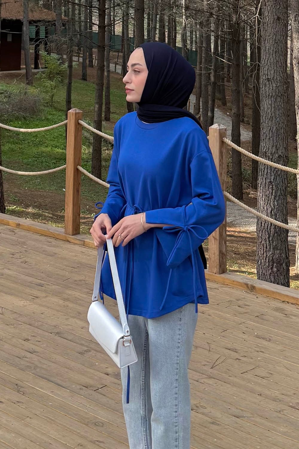 Yırtmaç Detaylı Sweat Saks Mavisi
