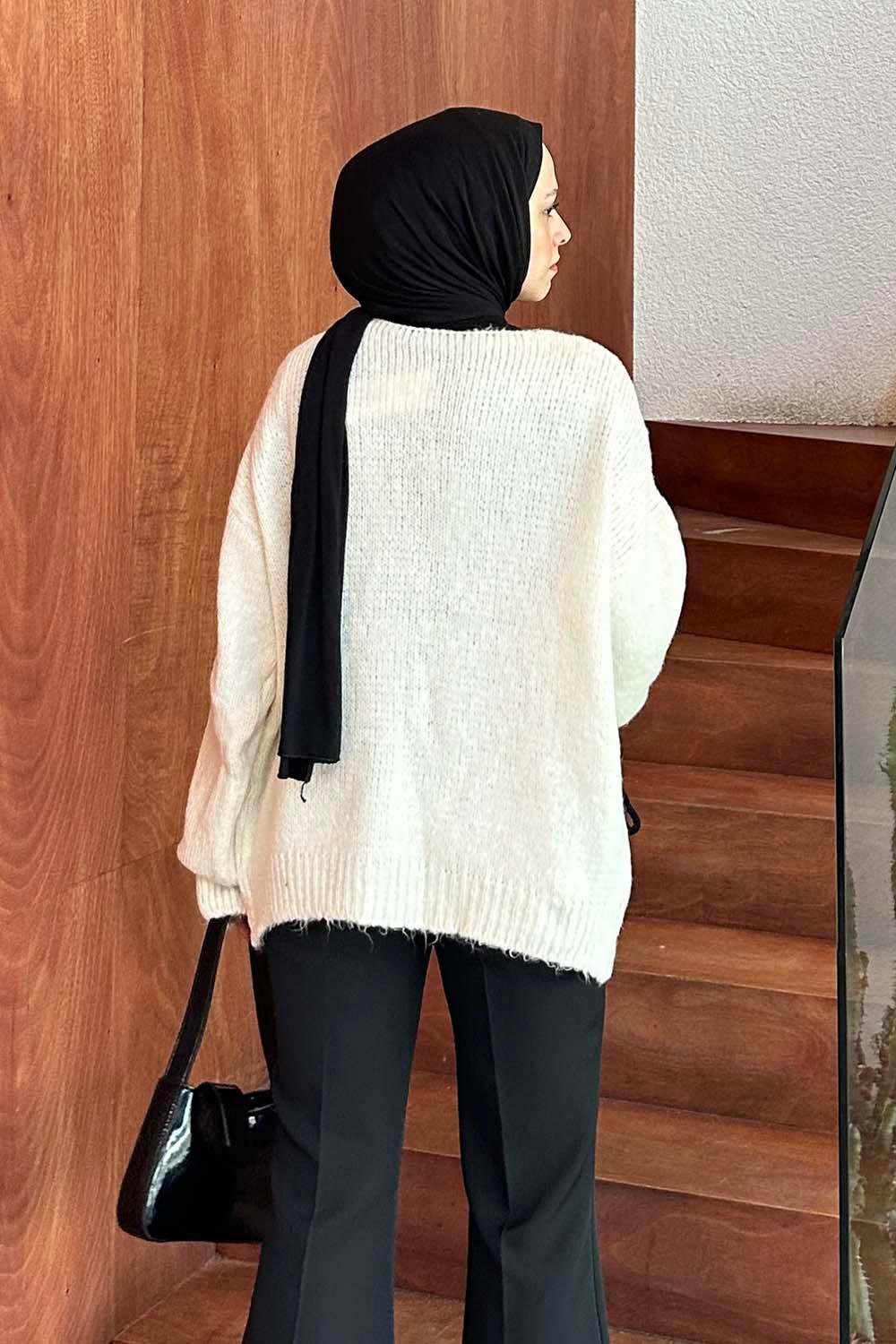 Fiyonk Detaylı Hırka Krem