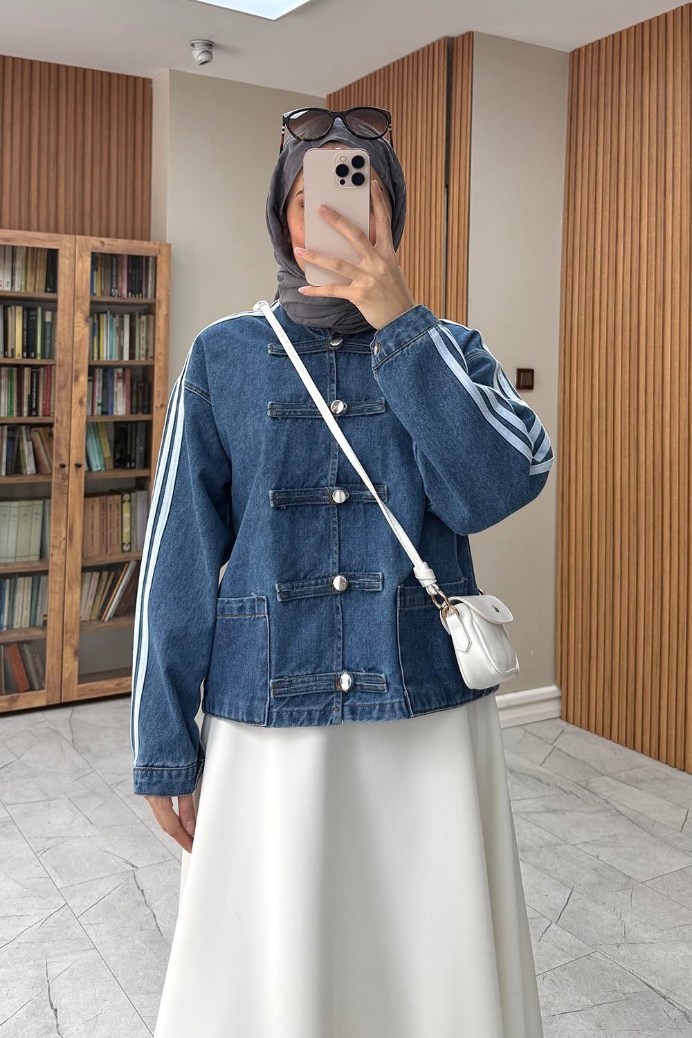 Şerit Detaylı Birit Düğmeli Denim Ceket Kot Mavisi