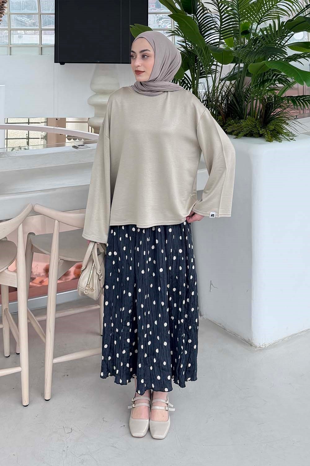 Kol Armalı Sweatshirt Bej