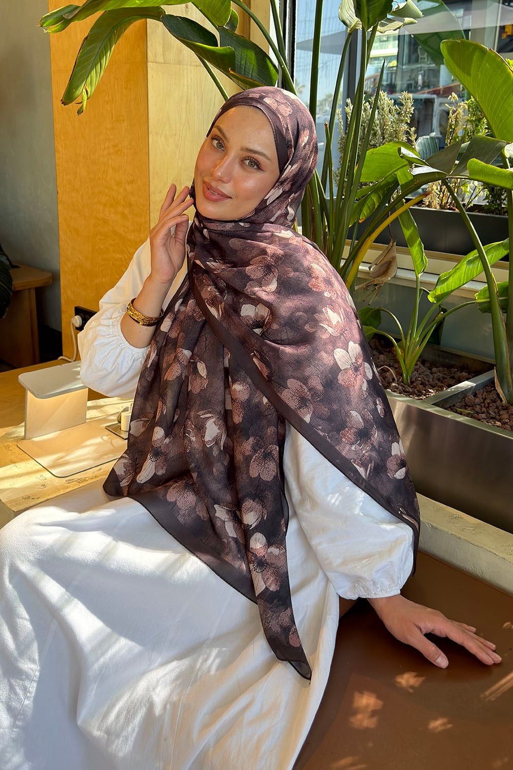 Çiçek Desen Lara Soft Şal Acı Kahverengi
