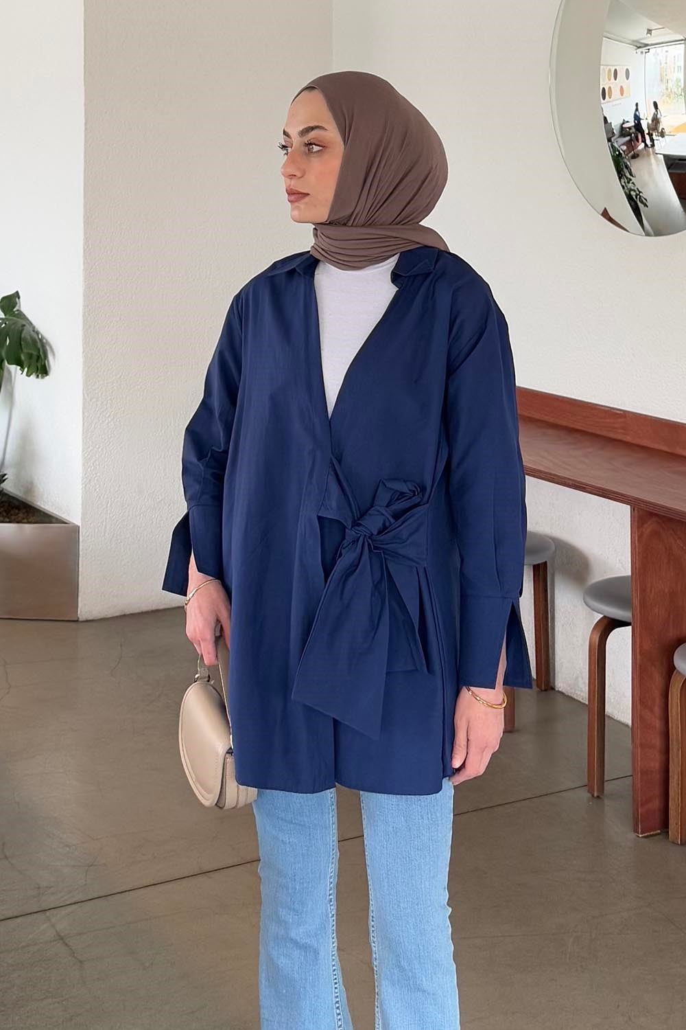 Bağlama Detaylı Tesettür Gömlek Lacivert