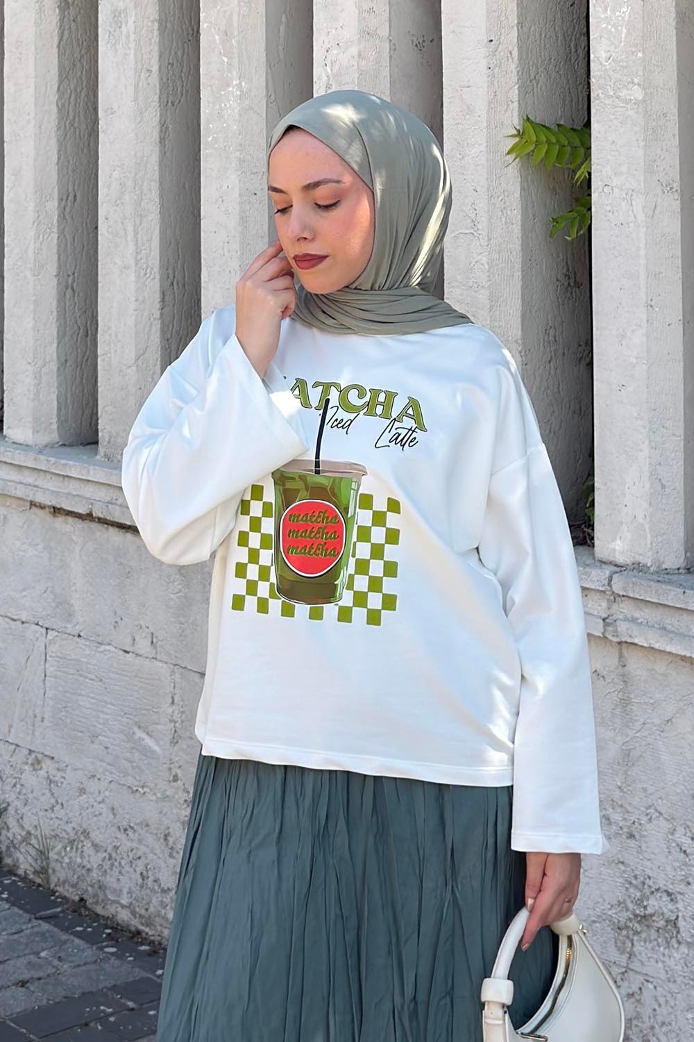 Basic Oversize Matcha Baskılı Bluz Beyaz