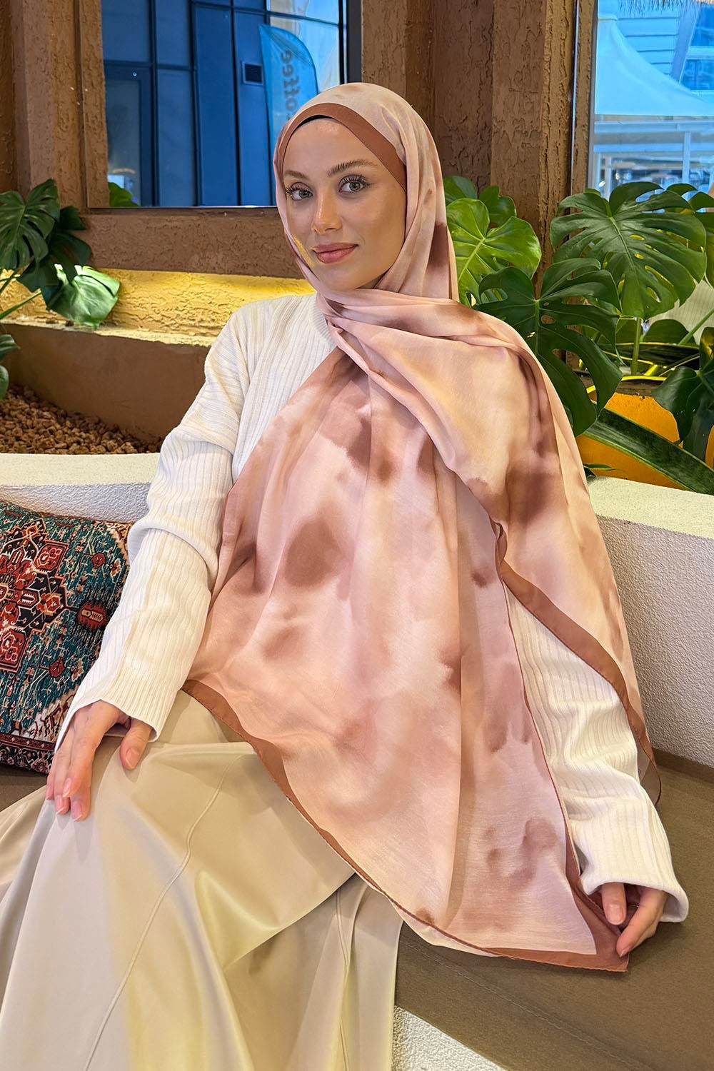Batik Desen Soft Şal Sütlü Kahve