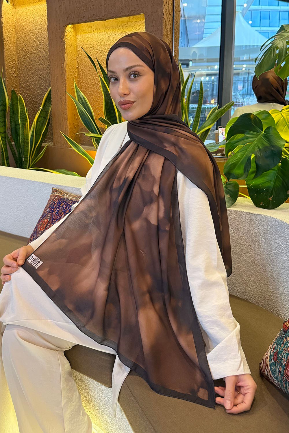 Batik Desen Soft Şal Camel