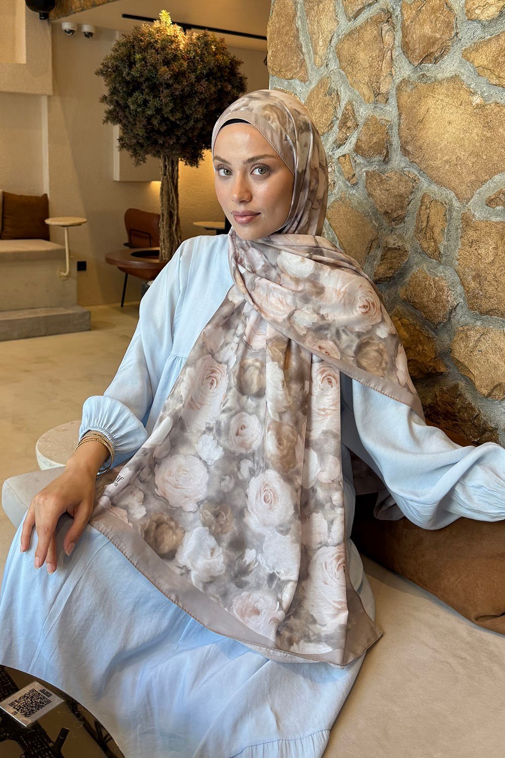 Botanik Çiçek Desen Lara Soft Şal Antik Bej