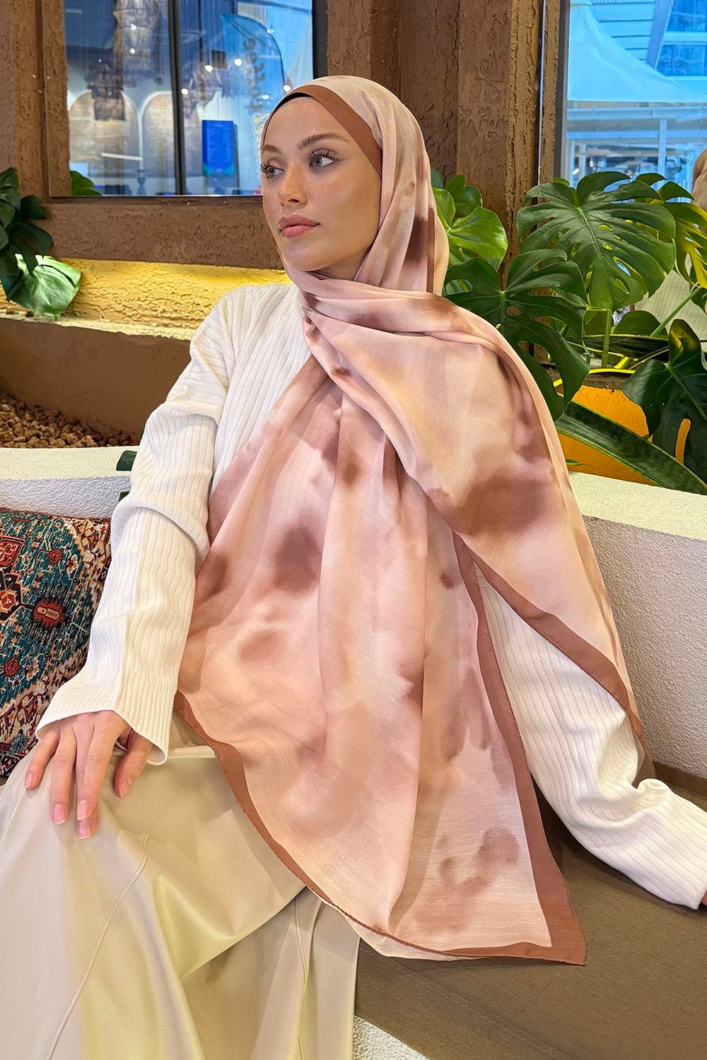 Batik Desen Soft Şal Sütlü Kahve