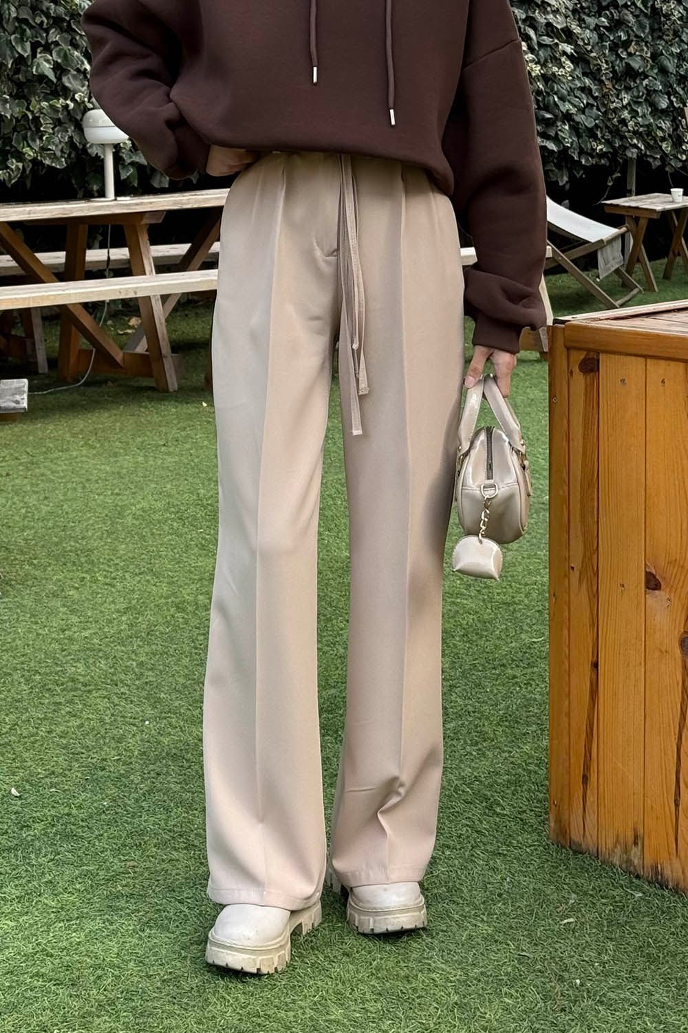 İp Detaylı Pantolon Bej