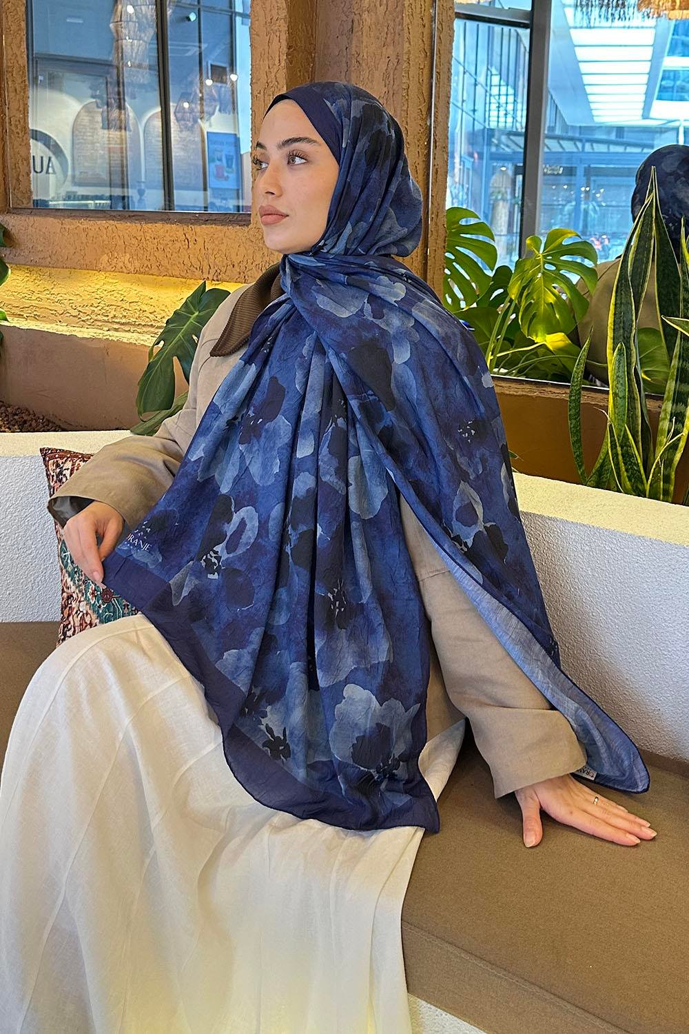 Batik Çiçek Desen Bambu Şal Gece Mavisi
