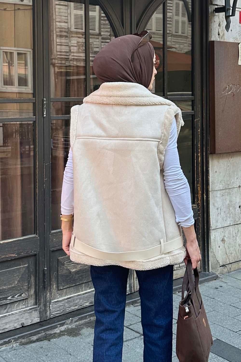 Kürk Detaylı Süet Yelek Bej