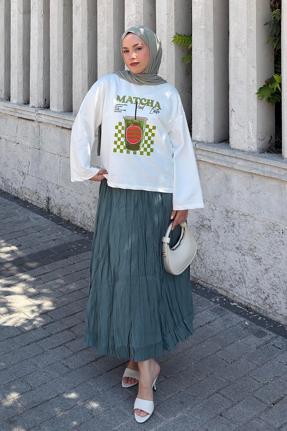 Basic Oversize Matcha Baskılı Bluz Beyaz