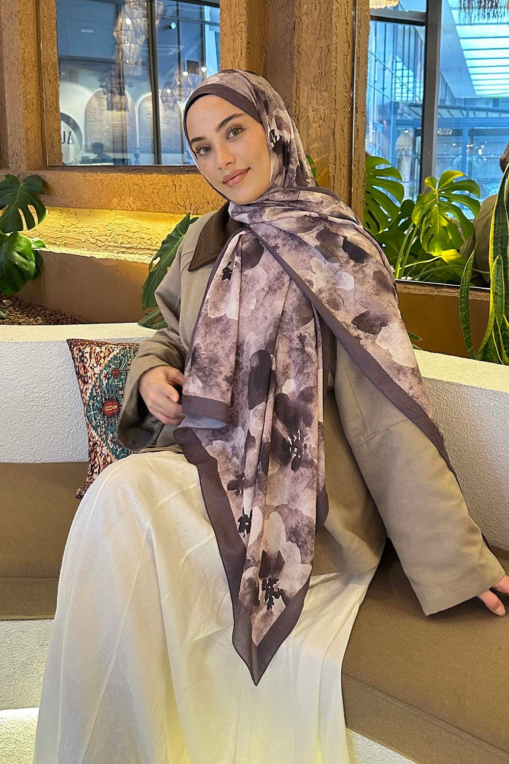 Batik Çiçek Desen Bambu Şal Soft Kahve
