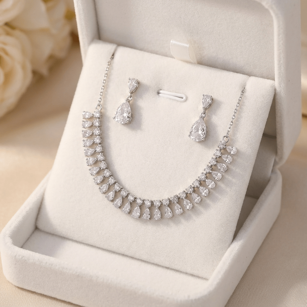 Clasy Model Zirkon Kolye Seti