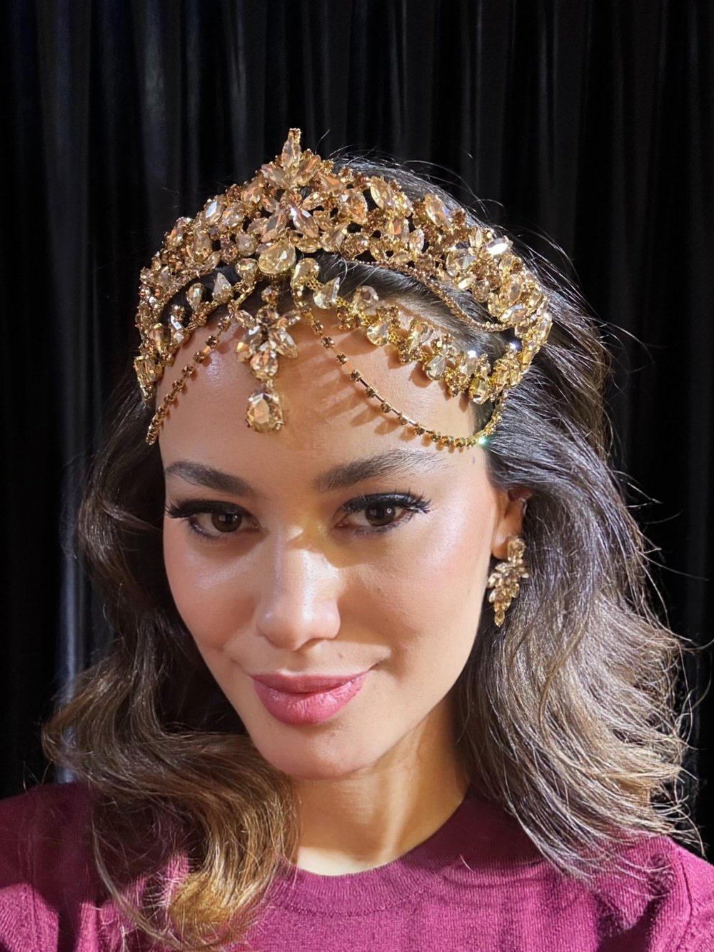 Parisa Model Gold Alınlık ve Küpesi
