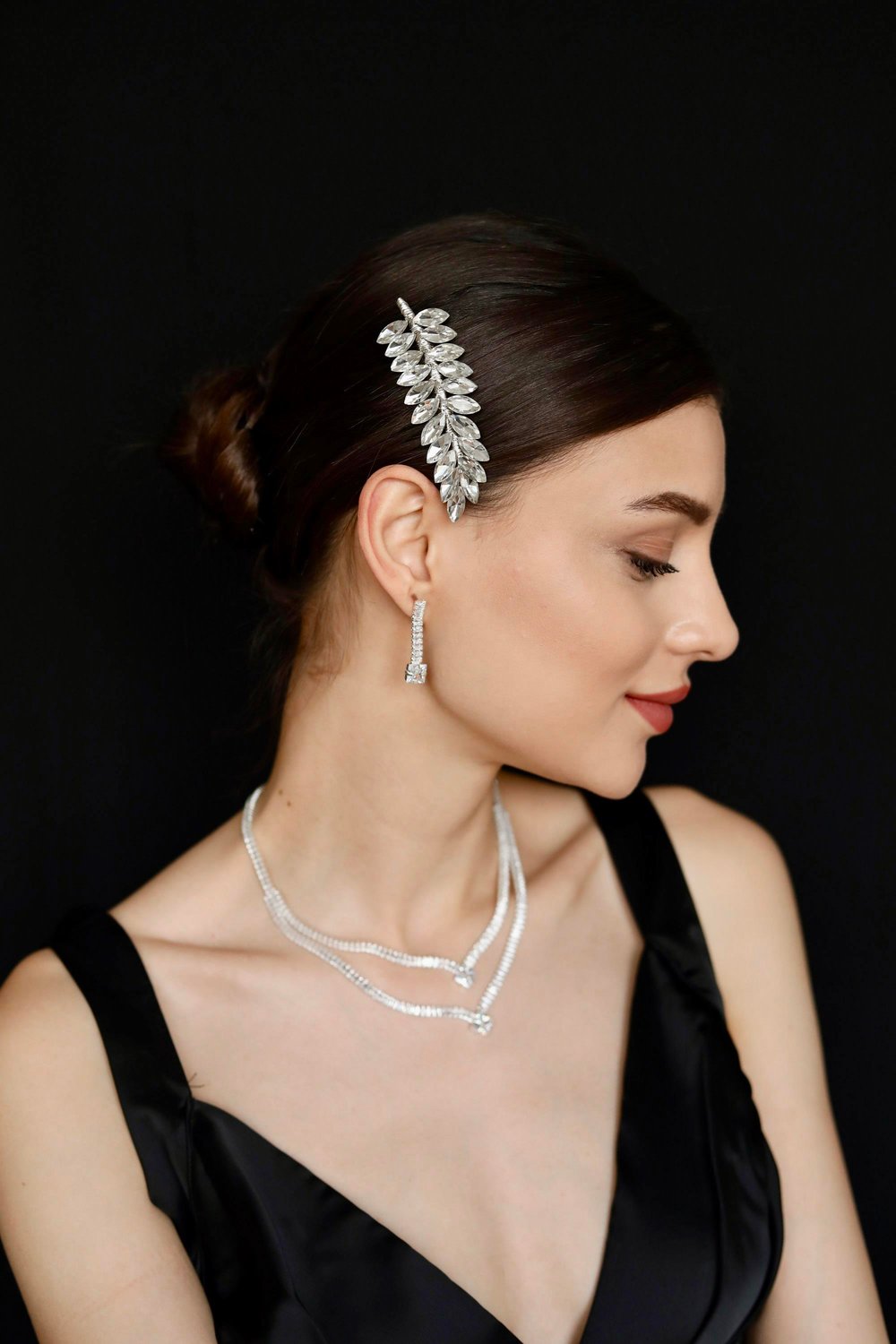 Yaprak Model Kristal Saç Tokası (2'li)
