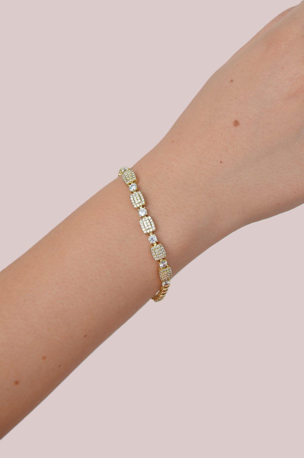 14K Gold Renk Dikdörtgen Taşlı Dorika Bileklik Zirkon Işıltılı Xuping Bileklik