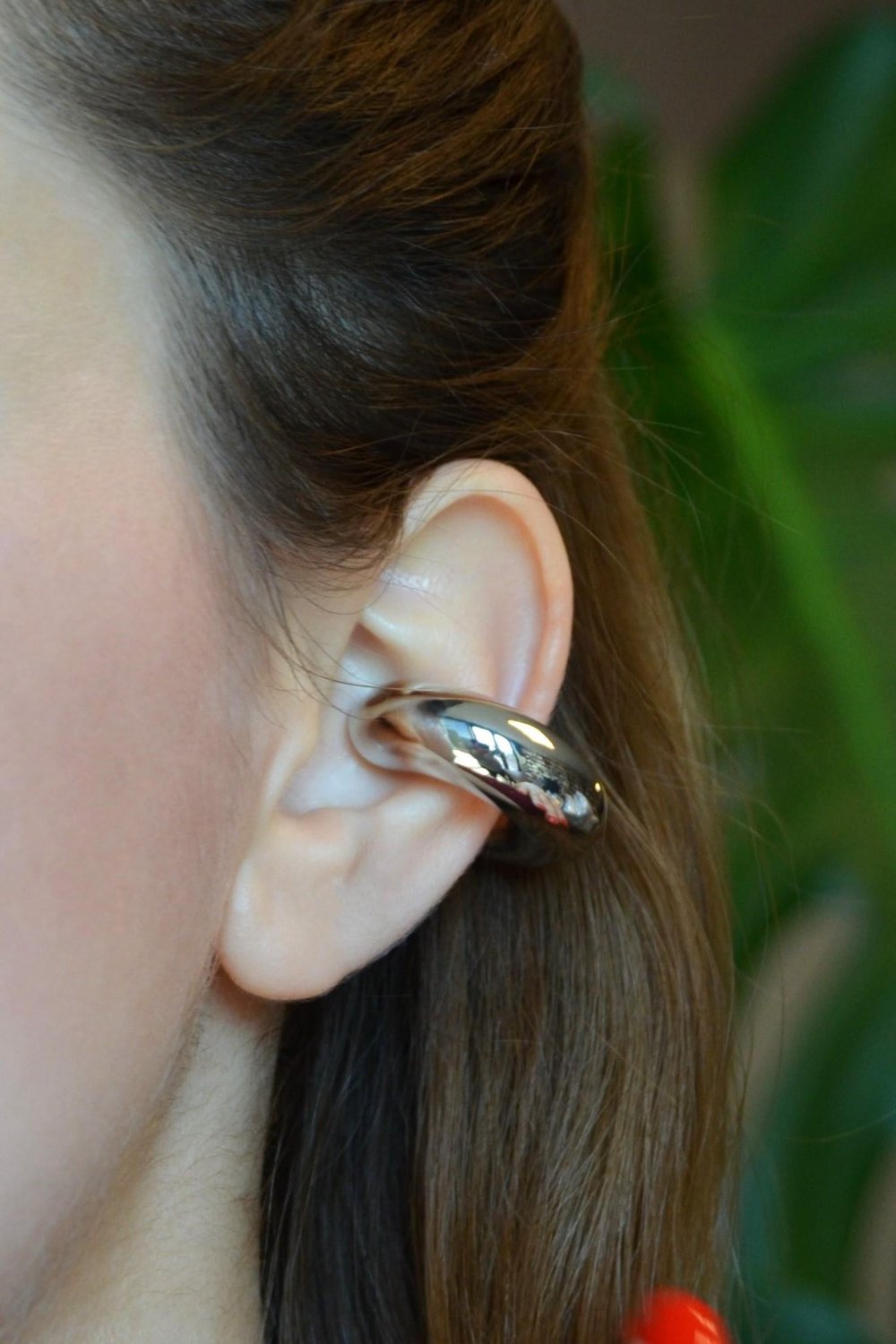 Büyük Bombeli Earcuff Büyük Halka Geçirmeli Kıkırdak Küpesi Gümüş Renk