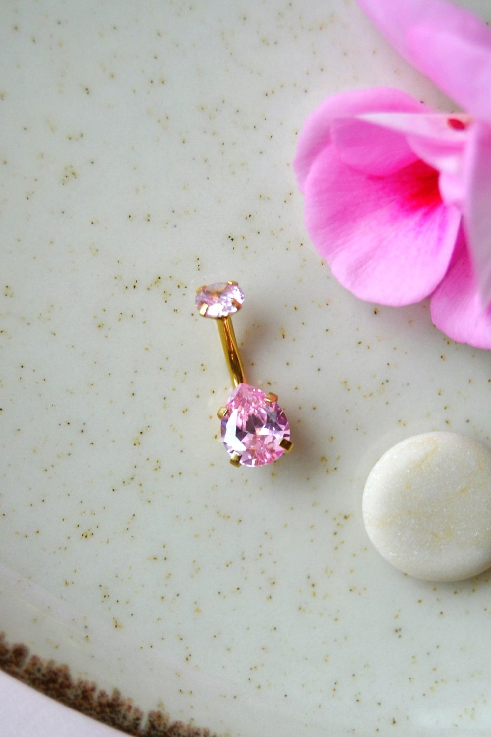Damla Taş Model Çelik Göbek Piercingi Pembe Zirkon Taşlı