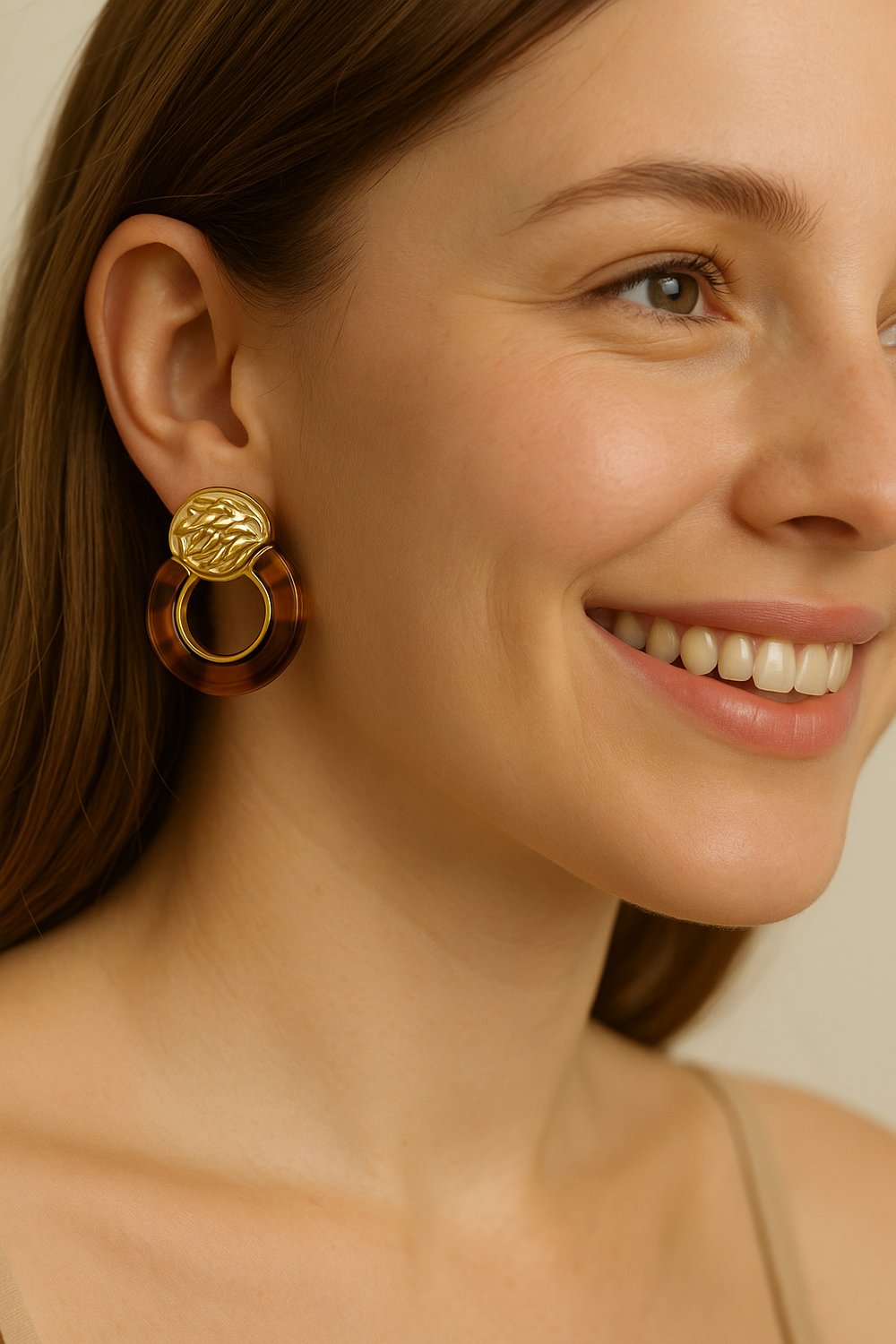Gold Antik Dokulu Kahverengi Kehribar Vintage Küpe – Çelik