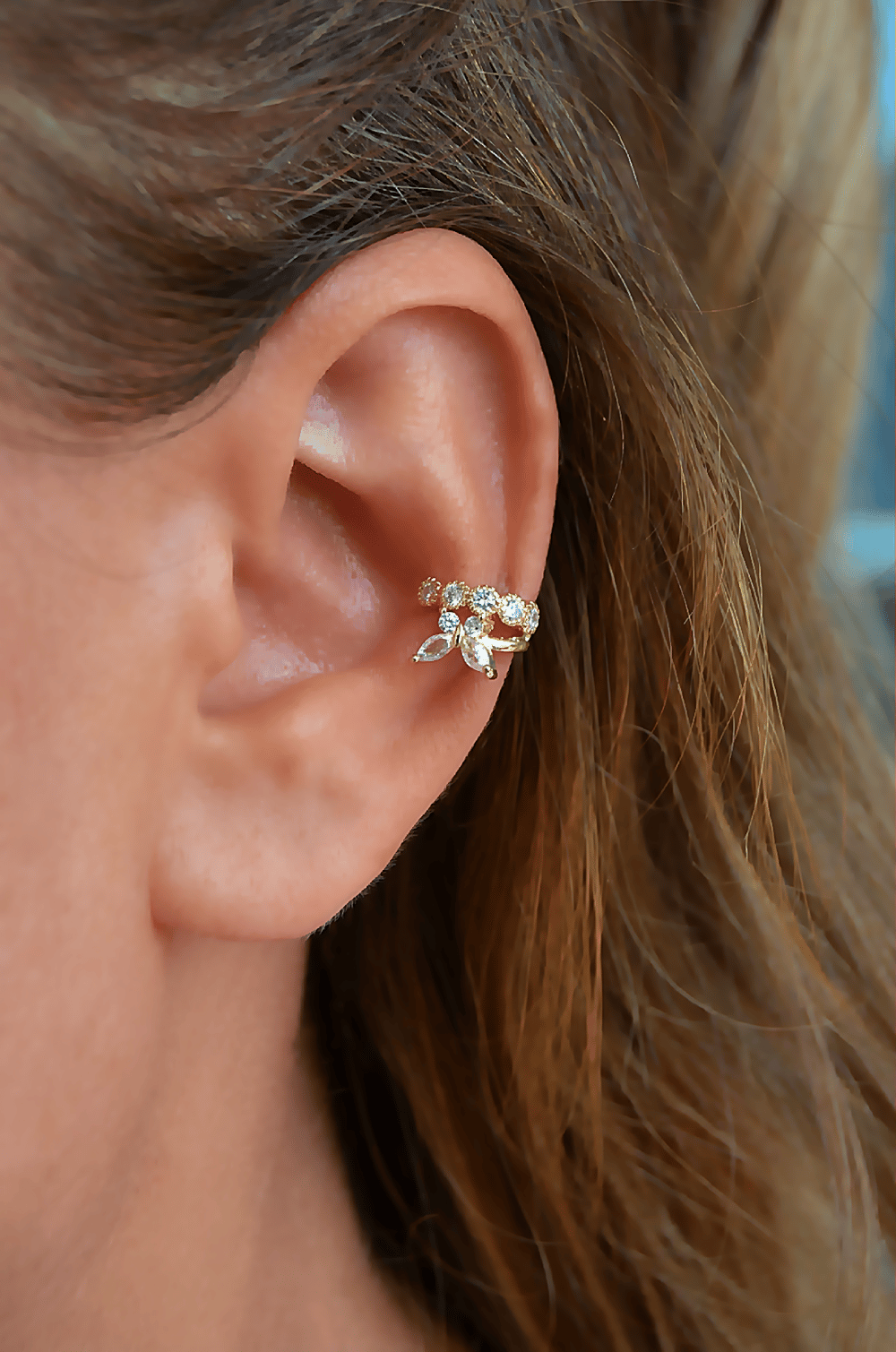Kelebekli Sıkıştırmalı Kıkırdak Küpesi Taşlı Earcuff